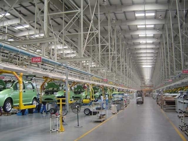 Shaanxi Xianghelixin Automobile Sales Service Co., Ltd. ligne de production du fabricant