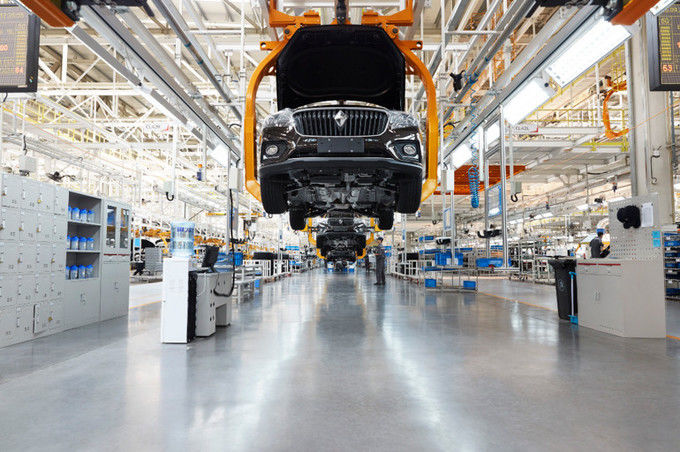 Shaanxi Xianghelixin Automobile Sales Service Co., Ltd. ligne de production du fabricant